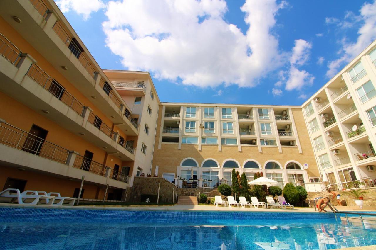 Menada Galateya Apartments Sveti Vlas Exterior foto