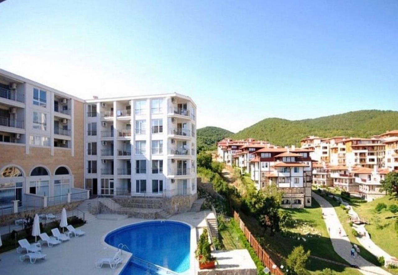 Menada Galateya Apartments Sveti Vlas Exterior foto