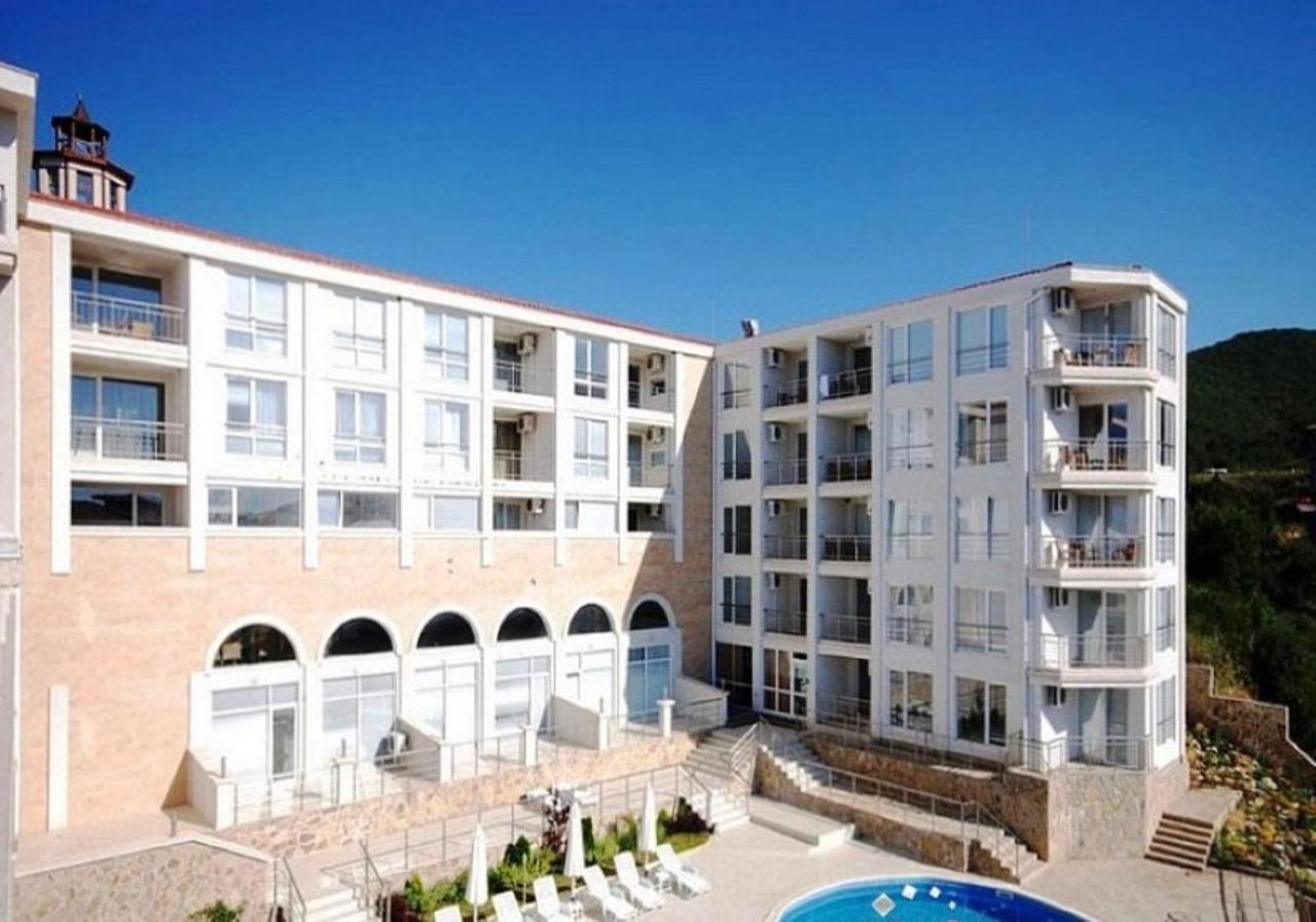 Menada Galateya Apartments Sveti Vlas Exterior foto