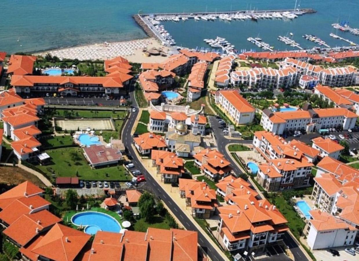 Menada Galateya Apartments Sveti Vlas Exterior foto